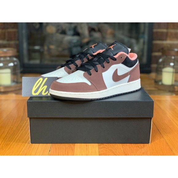 Size 7y Air Jordan 1 Low "Mocha" - Picture 2 of 5
